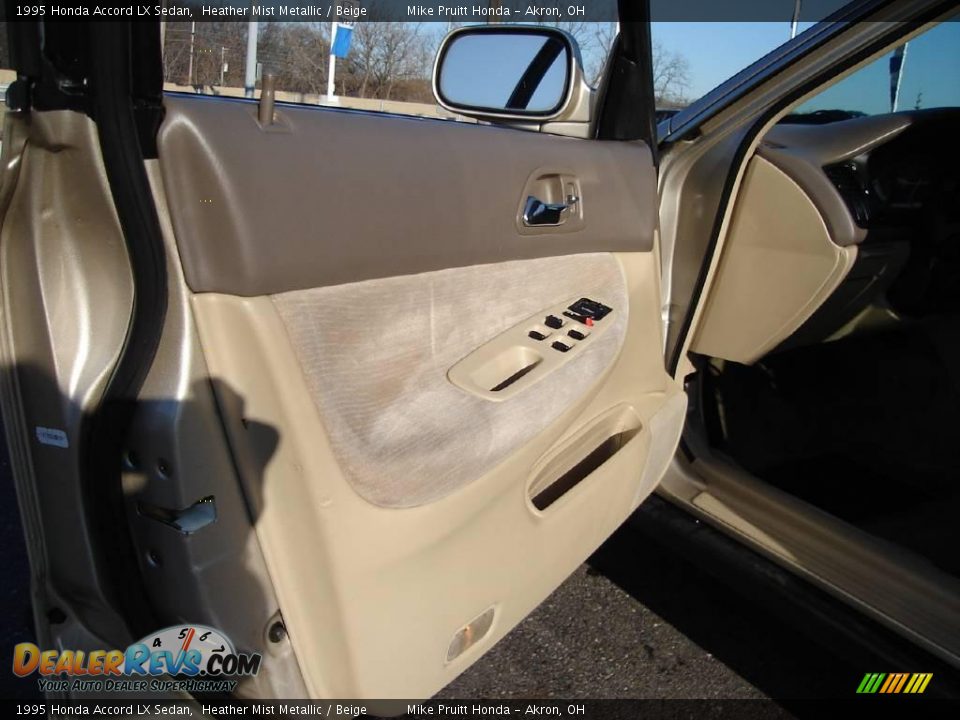 1995 Honda Accord LX Sedan Heather Mist Metallic / Beige Photo #19