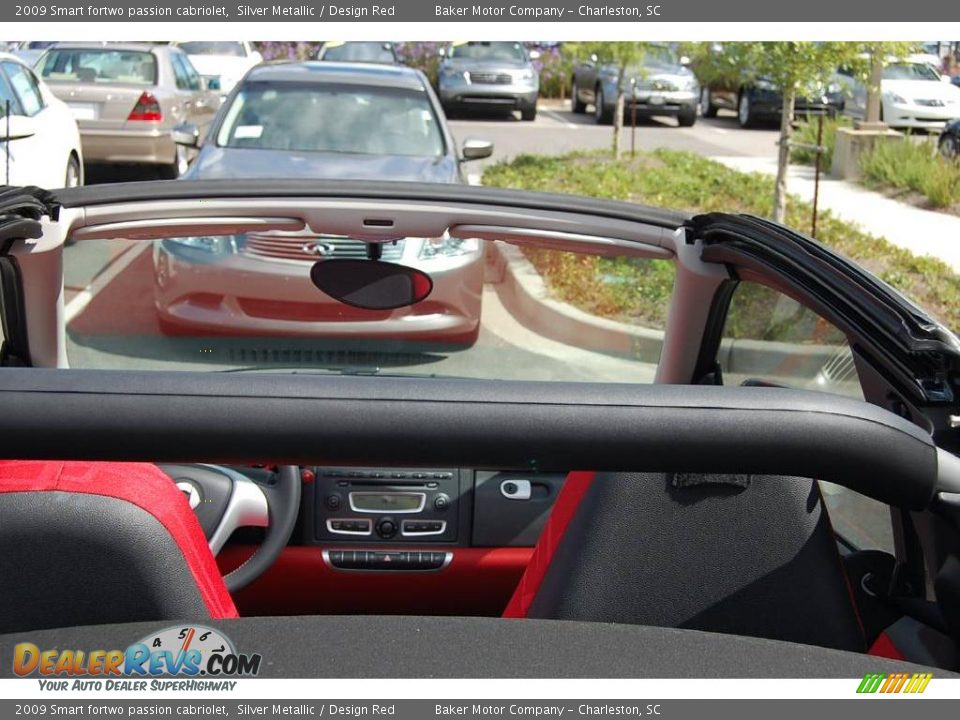 2009 Smart fortwo passion cabriolet Silver Metallic / Design Red Photo #16