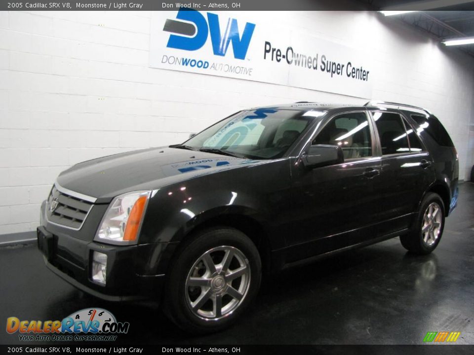 2005 Cadillac SRX V8 Moonstone / Light Gray Photo #2