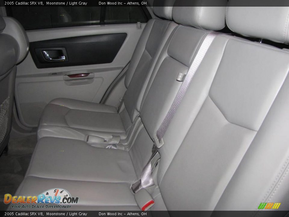 2005 Cadillac SRX V8 Moonstone / Light Gray Photo #11