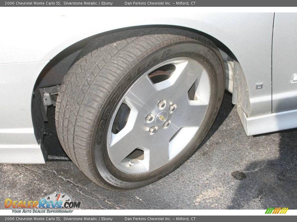 2006 Chevrolet Monte Carlo SS Silverstone Metallic / Ebony Photo #9