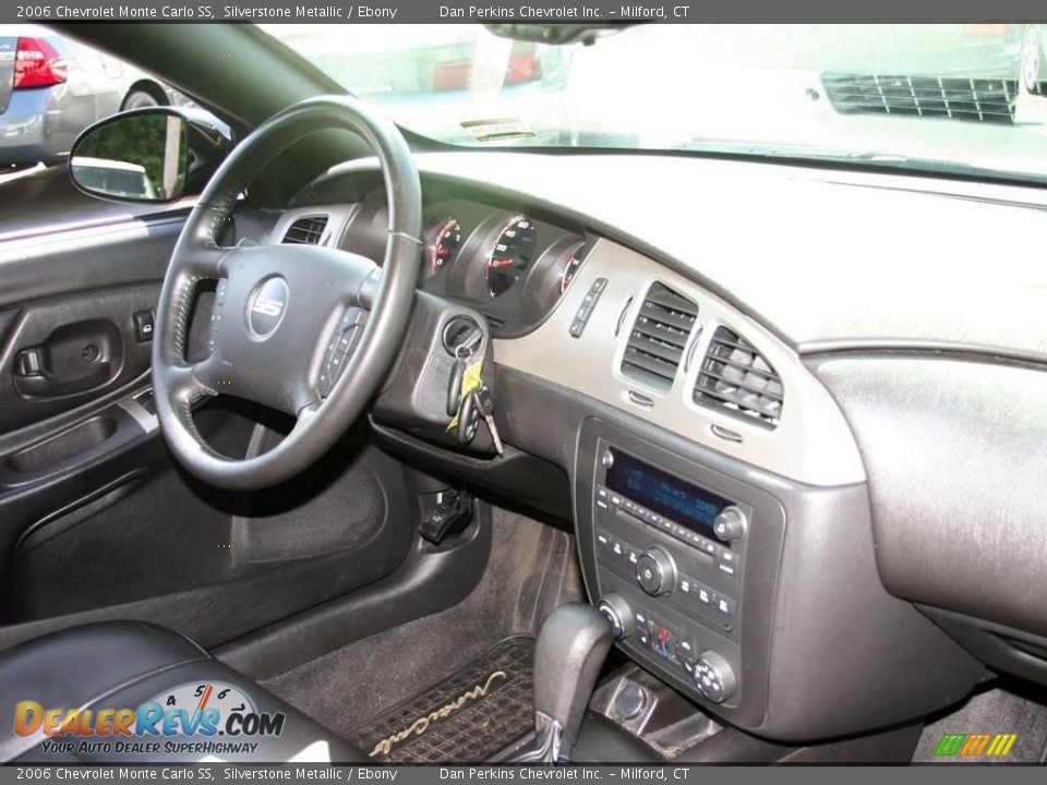 2006 Chevrolet Monte Carlo SS Silverstone Metallic / Ebony Photo #10