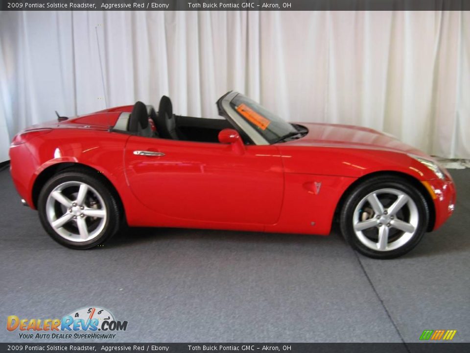 2009 Pontiac Solstice Roadster Aggressive Red / Ebony Photo #2