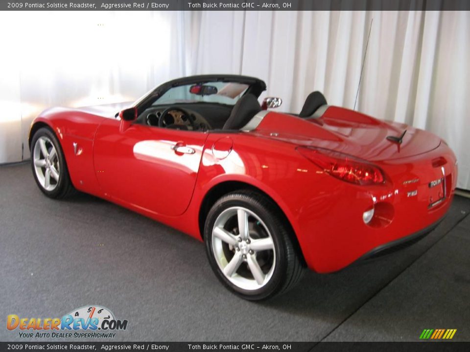2009 Pontiac Solstice Roadster Aggressive Red / Ebony Photo #4