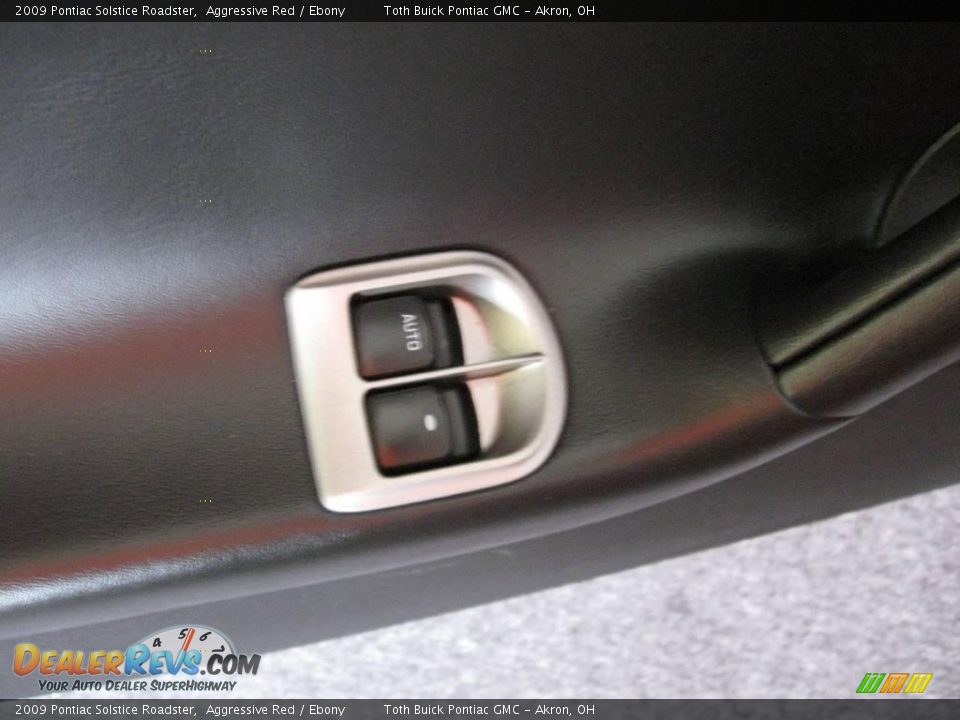 2009 Pontiac Solstice Roadster Aggressive Red / Ebony Photo #9