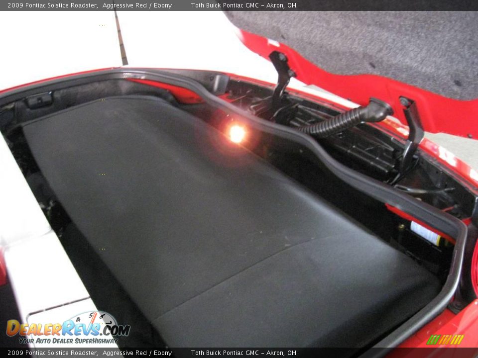 2009 Pontiac Solstice Roadster Aggressive Red / Ebony Photo #13