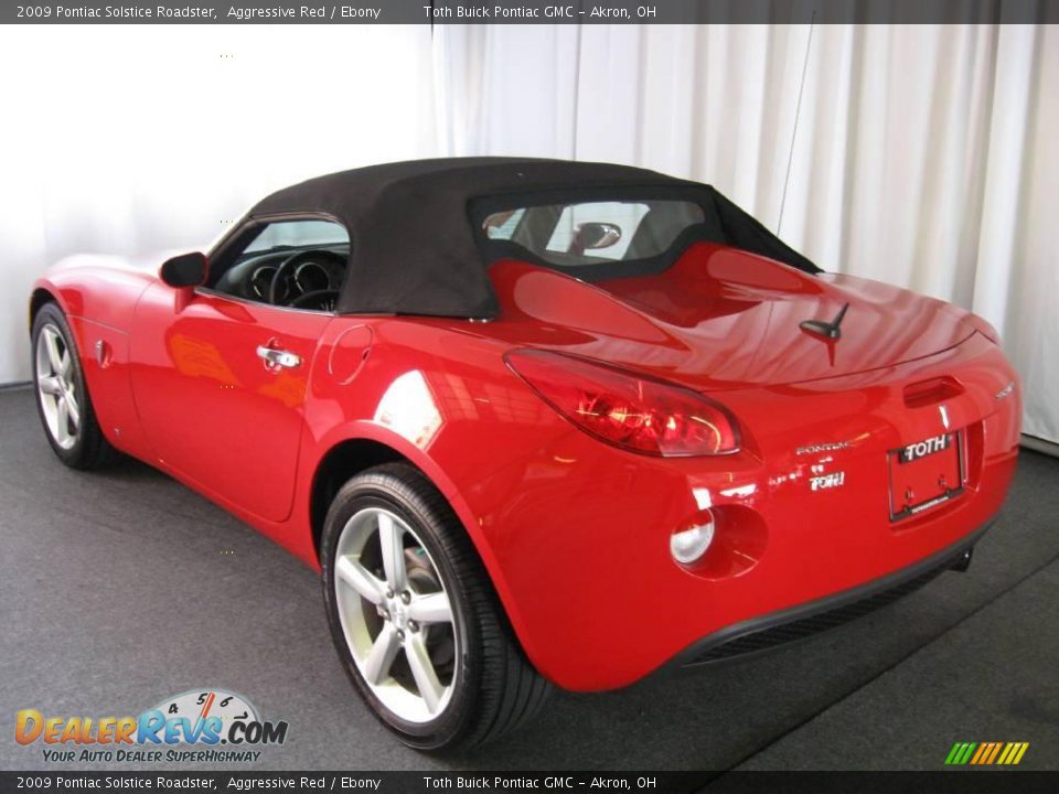 2009 Pontiac Solstice Roadster Aggressive Red / Ebony Photo #17