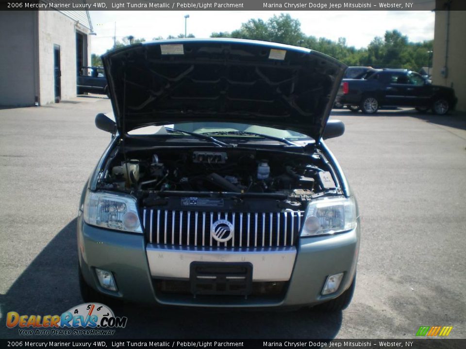 2006 Mercury Mariner Luxury 4WD Light Tundra Metallic / Pebble/Light Parchment Photo #14
