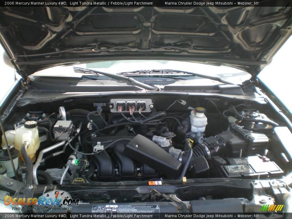 2006 Mercury Mariner Luxury 4WD Light Tundra Metallic / Pebble/Light Parchment Photo #15