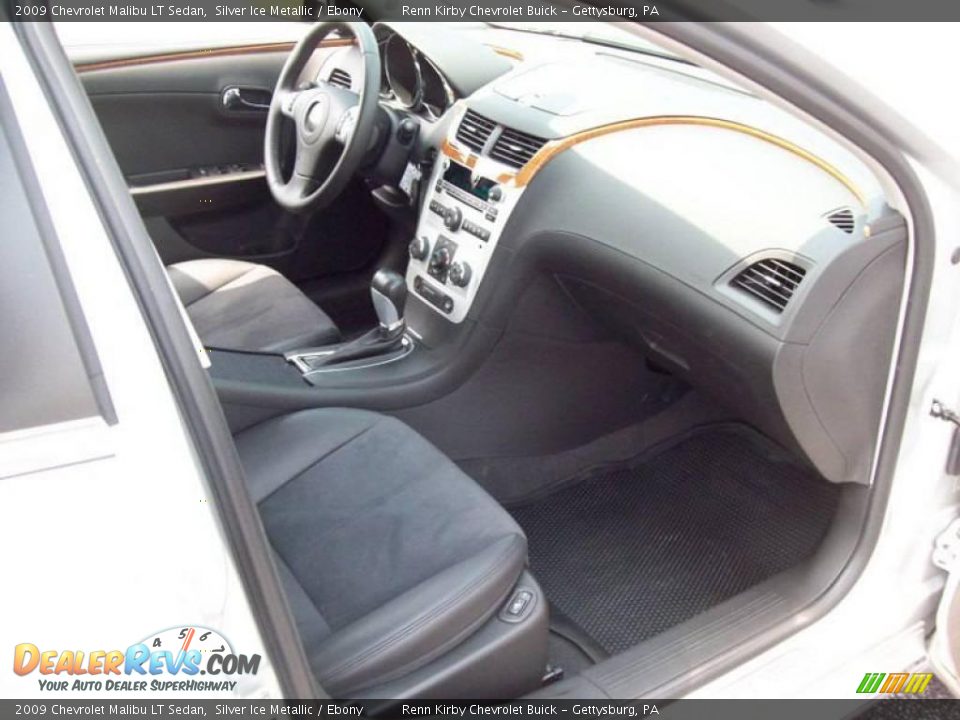 2009 Chevrolet Malibu LT Sedan Silver Ice Metallic / Ebony Photo #14
