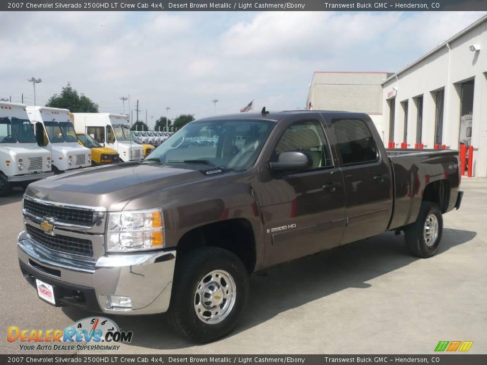 2007 Chevrolet Silverado 2500HD LT Crew Cab 4x4 Desert Brown Metallic / Light Cashmere/Ebony Photo #3