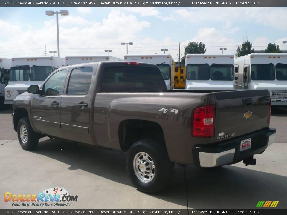 2007 Chevrolet Silverado 2500HD LT Crew Cab 4x4 Desert Brown Metallic / Light Cashmere/Ebony Photo #4