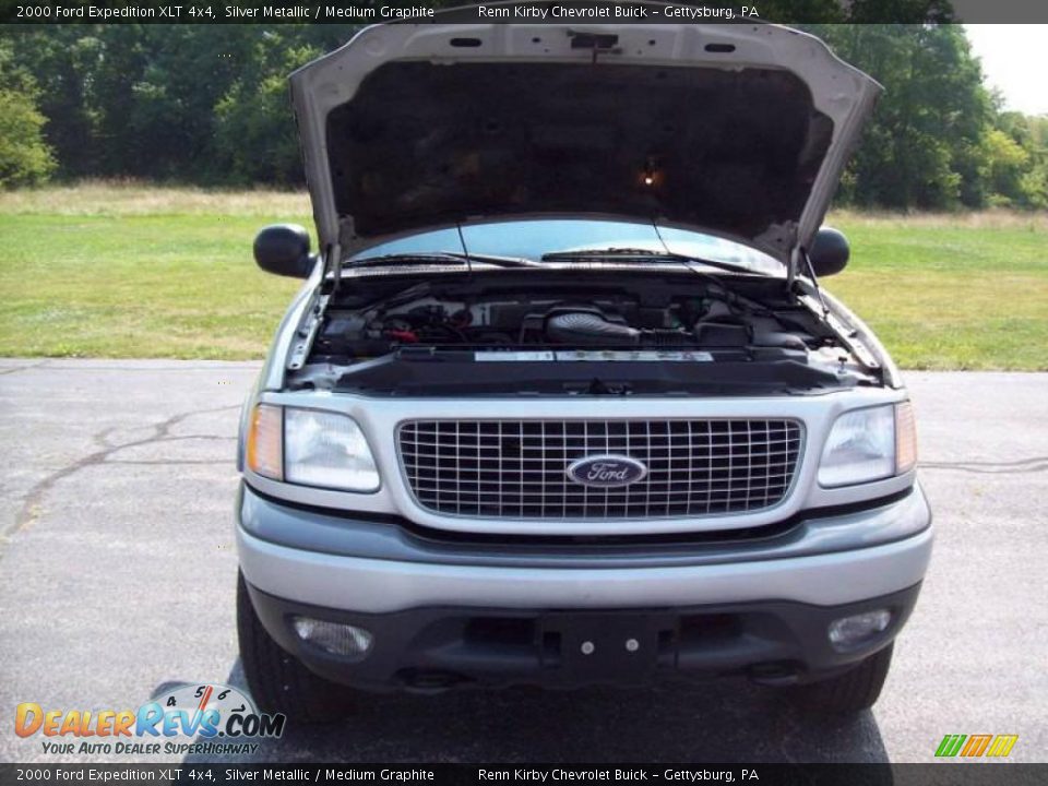 2000 Ford Expedition XLT 4x4 Silver Metallic / Medium Graphite Photo #10