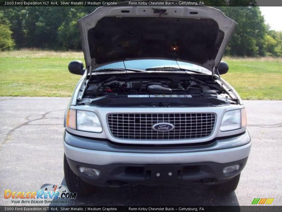 2000 Ford Expedition XLT 4x4 Silver Metallic / Medium Graphite Photo #11