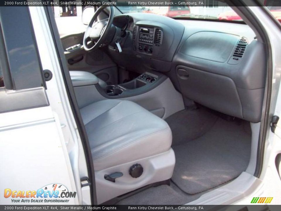 2000 Ford Expedition XLT 4x4 Silver Metallic / Medium Graphite Photo #15