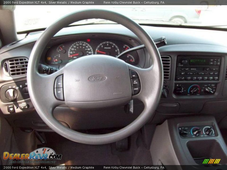 2000 Ford Expedition XLT 4x4 Silver Metallic / Medium Graphite Photo #18