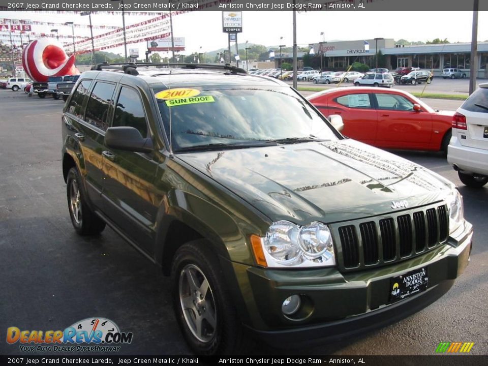 2007 Jeep Grand Cherokee Laredo Jeep Green Metallic / Khaki Photo #2