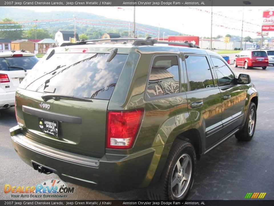 2007 Jeep Grand Cherokee Laredo Jeep Green Metallic / Khaki Photo #9