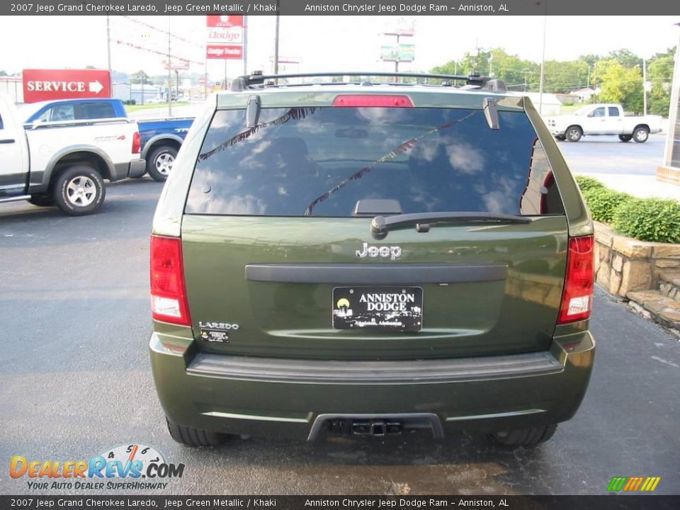 2007 Jeep Grand Cherokee Laredo Jeep Green Metallic / Khaki Photo #10