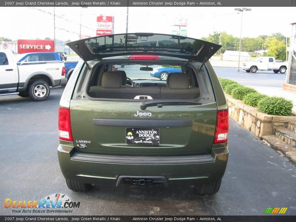 2007 Jeep Grand Cherokee Laredo Jeep Green Metallic / Khaki Photo #11