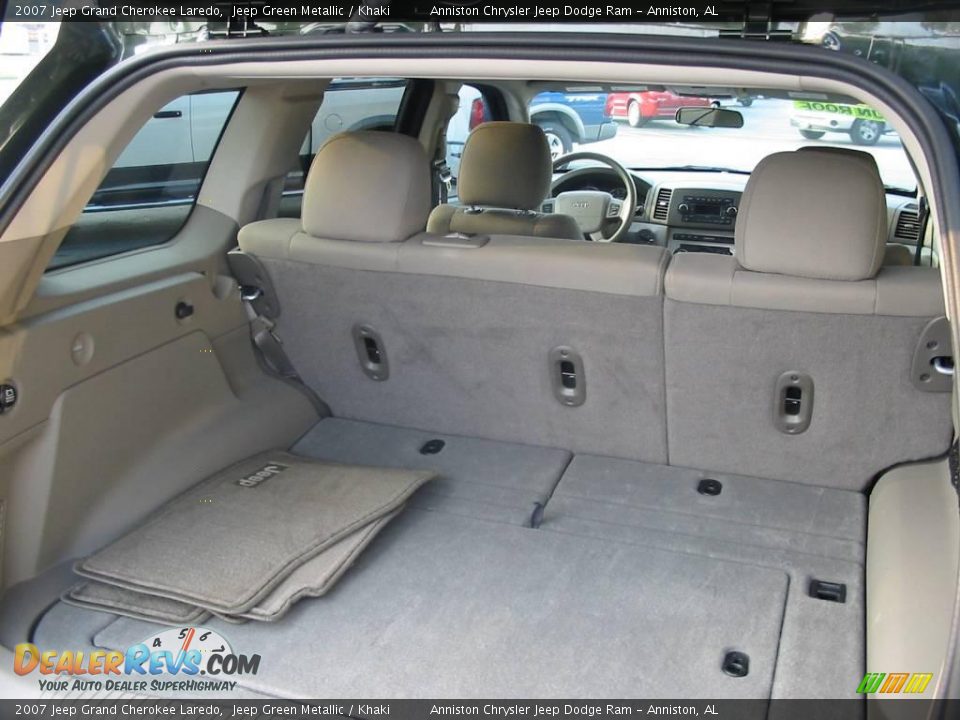 2007 Jeep Grand Cherokee Laredo Jeep Green Metallic / Khaki Photo #17