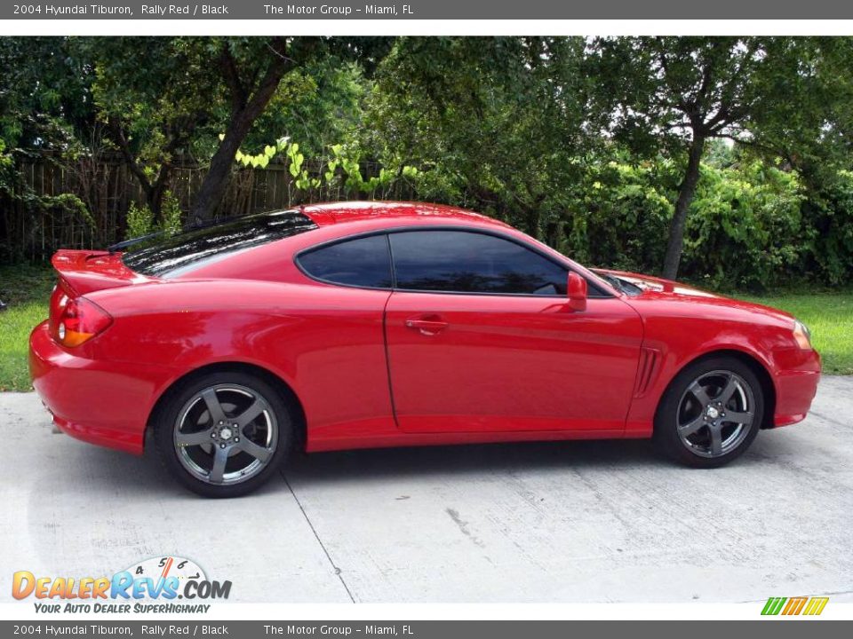 2004 Hyundai Tiburon Rally Red / Black Photo #10