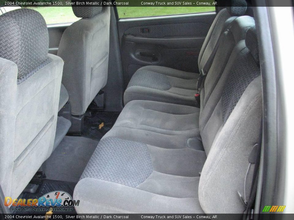 2004 Chevrolet Avalanche 1500 Silver Birch Metallic / Dark Charcoal Photo #15