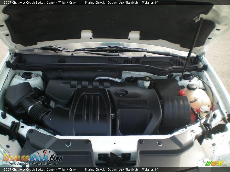 2005 Chevrolet Cobalt Sedan Summit White / Gray Photo #15