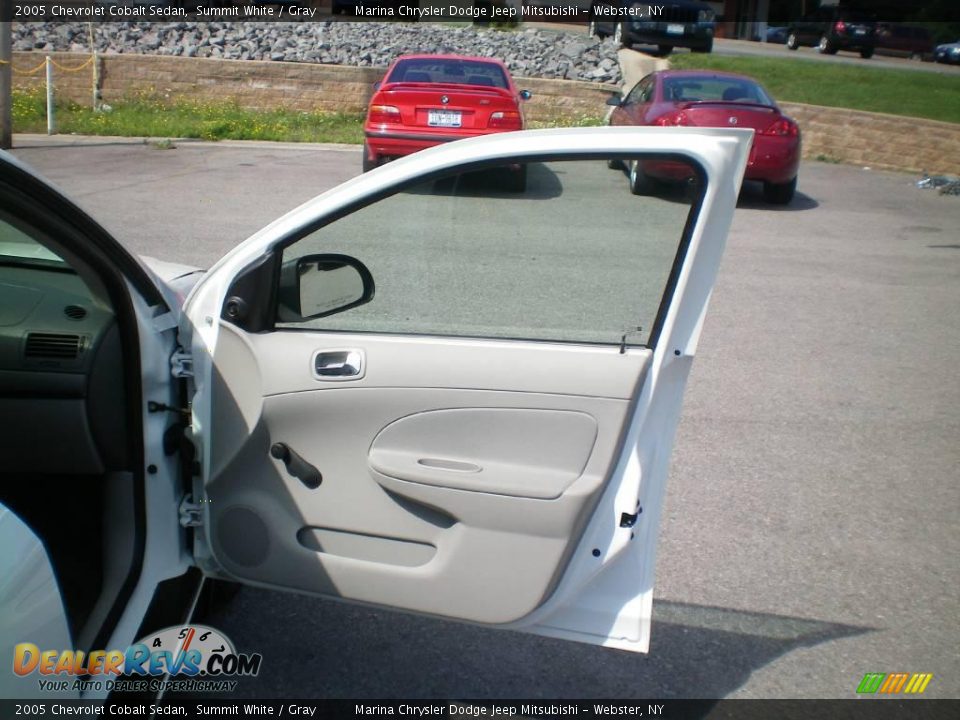 2005 Chevrolet Cobalt Sedan Summit White / Gray Photo #22