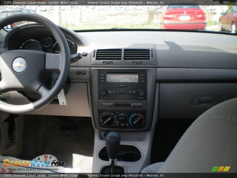 2005 Chevrolet Cobalt Sedan Summit White / Gray Photo #25