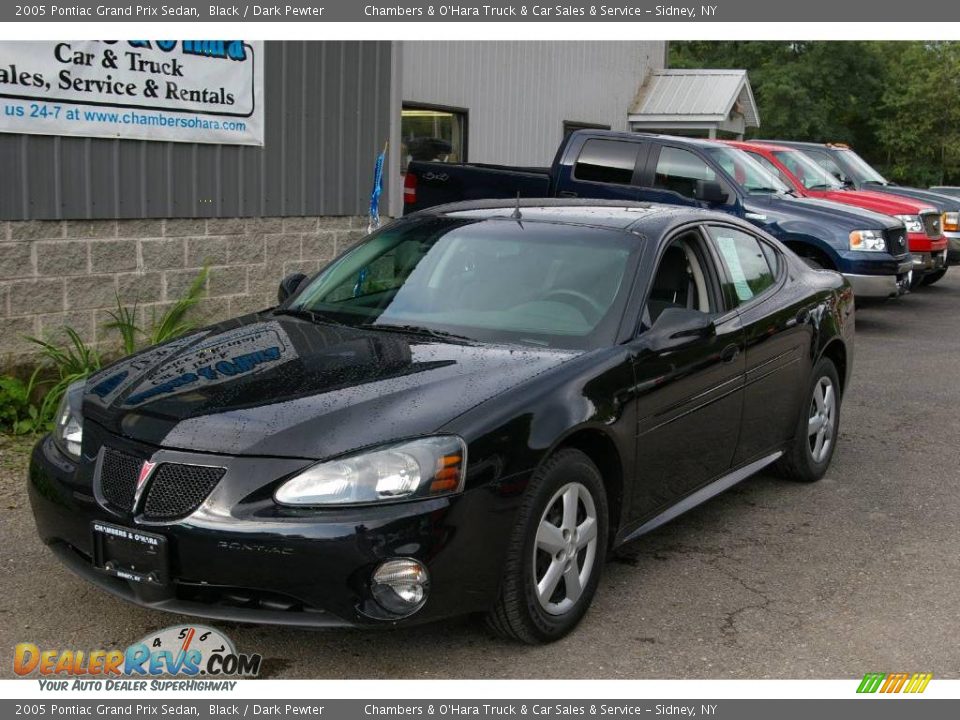 2005 Pontiac Grand Prix Sedan Black / Dark Pewter Photo #1