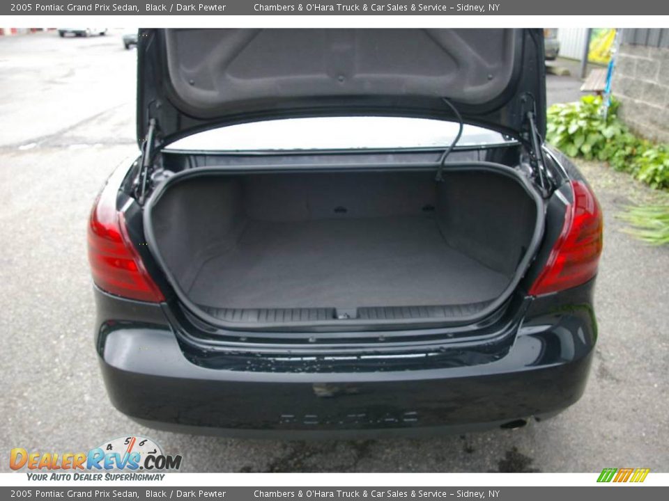 2005 Pontiac Grand Prix Sedan Black / Dark Pewter Photo #9