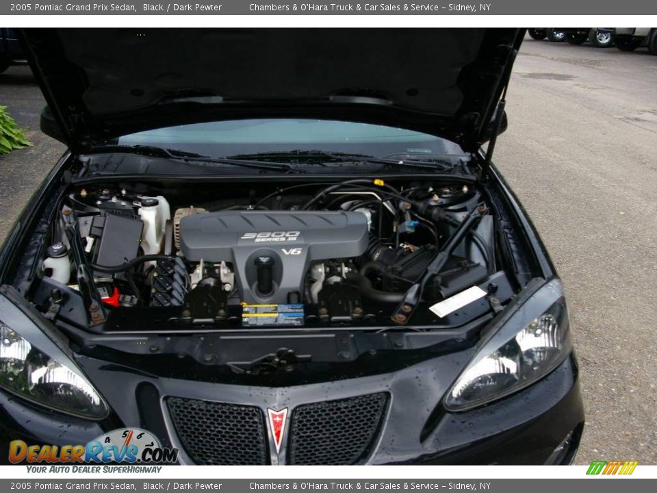 2005 Pontiac Grand Prix Sedan Black / Dark Pewter Photo #13