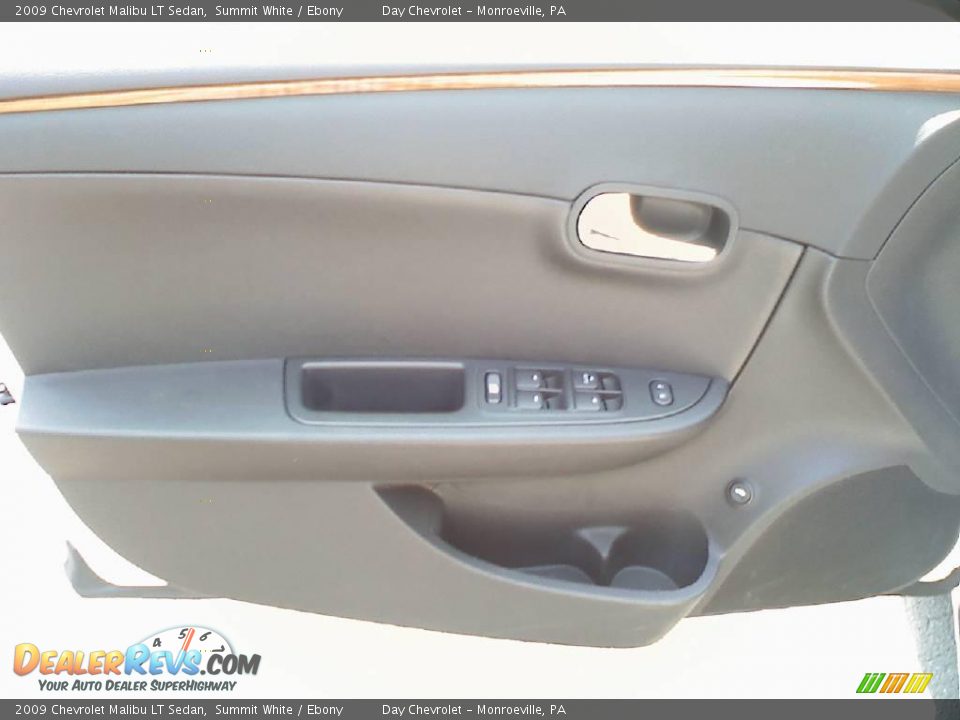 2009 Chevrolet Malibu LT Sedan Summit White / Ebony Photo #10