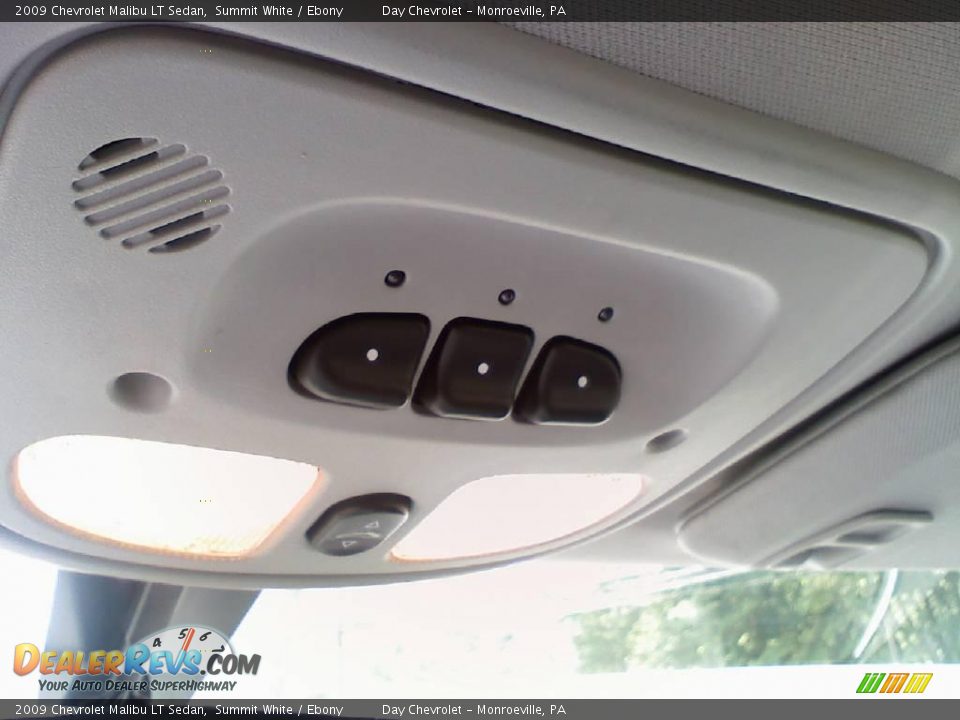 2009 Chevrolet Malibu LT Sedan Summit White / Ebony Photo #16