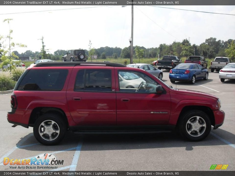2004 Chevrolet TrailBlazer EXT LT 4x4 Medium Red Metallic / Light Cashmere Photo #5