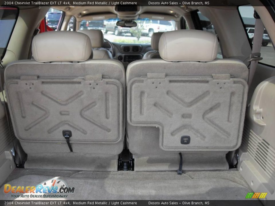 2004 Chevrolet TrailBlazer EXT LT 4x4 Medium Red Metallic / Light Cashmere Photo #19