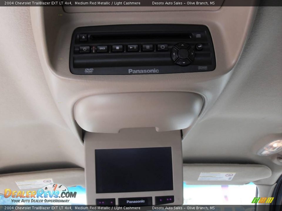 2004 Chevrolet TrailBlazer EXT LT 4x4 Medium Red Metallic / Light Cashmere Photo #22