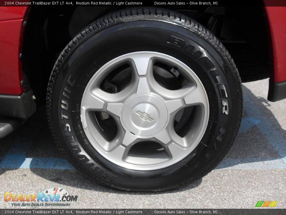 2004 Chevrolet TrailBlazer EXT LT 4x4 Medium Red Metallic / Light Cashmere Photo #23