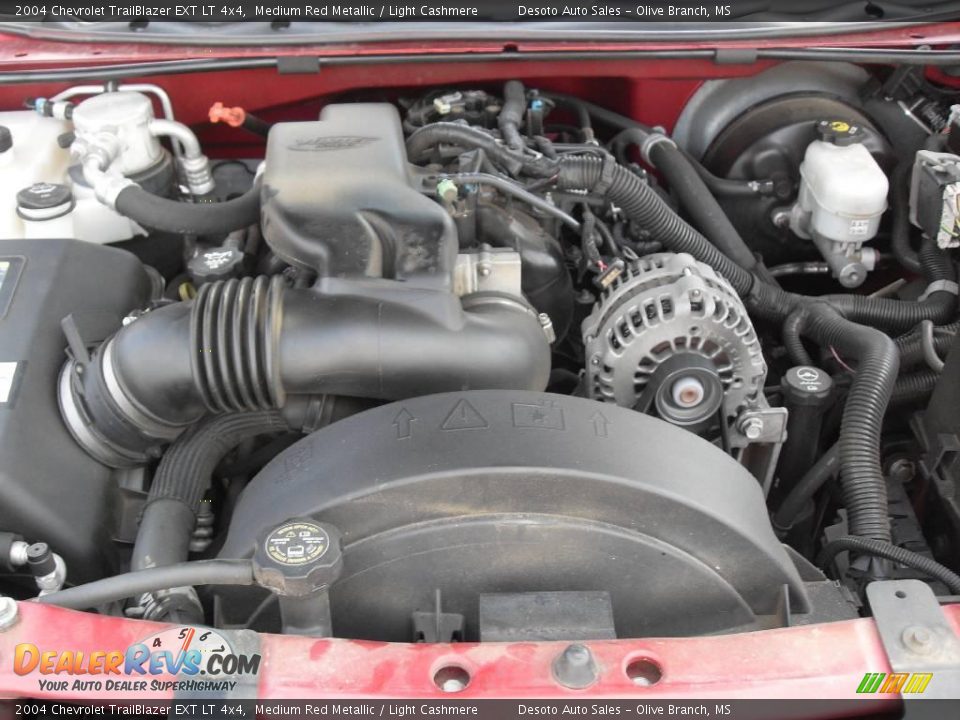 2004 Chevrolet TrailBlazer EXT LT 4x4 Medium Red Metallic / Light Cashmere Photo #25