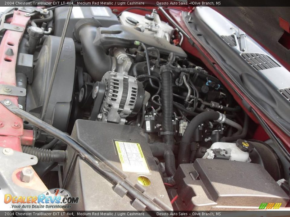 2004 Chevrolet TrailBlazer EXT LT 4x4 Medium Red Metallic / Light Cashmere Photo #26