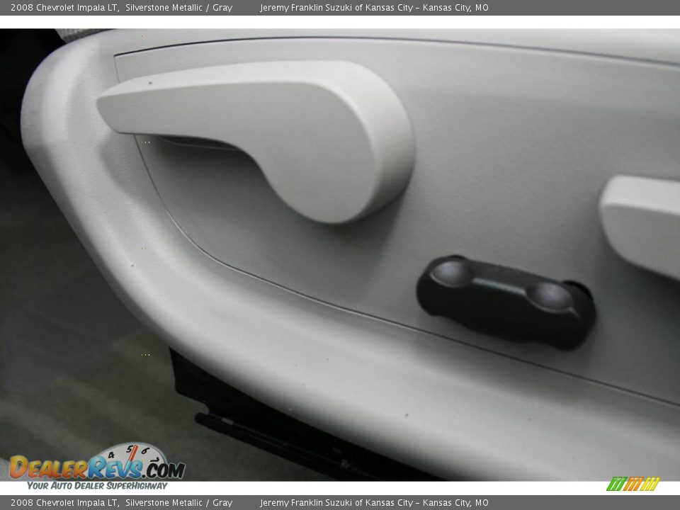 2008 Chevrolet Impala LT Silverstone Metallic / Gray Photo #19