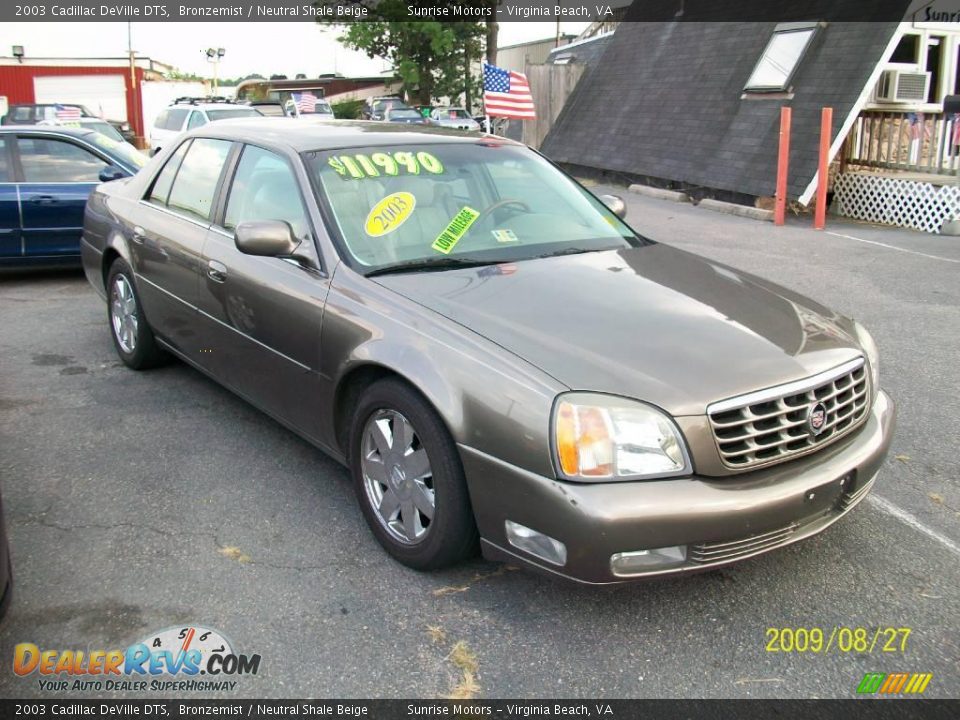 2003 Cadillac DeVille DTS Bronzemist / Neutral Shale Beige Photo #3