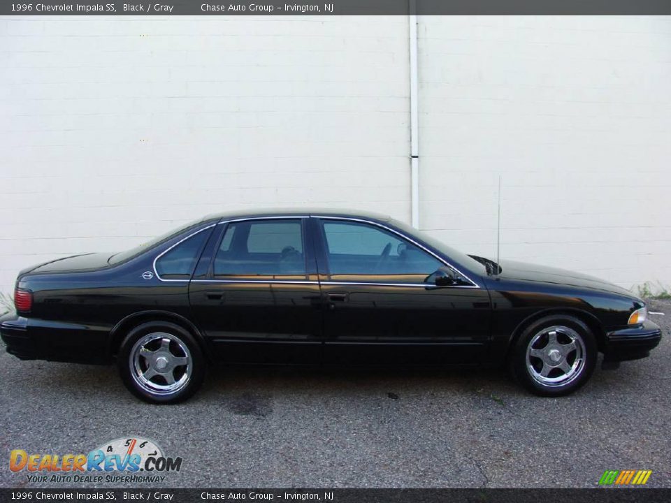 1996 Chevrolet Impala SS Black / Gray Photo #3