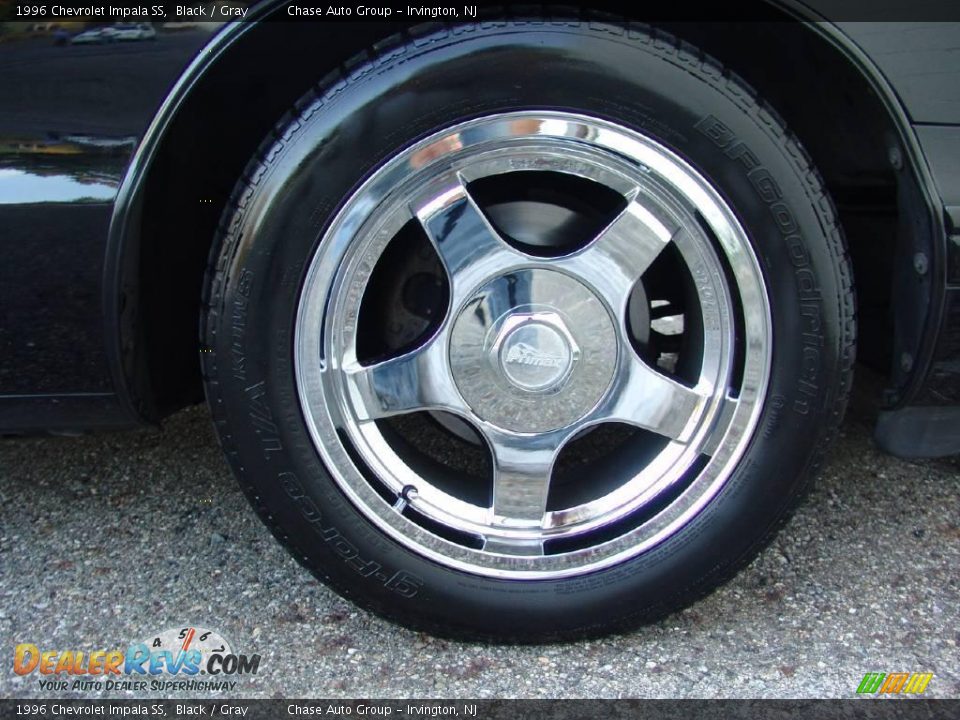 1996 Chevrolet Impala SS Black / Gray Photo #17