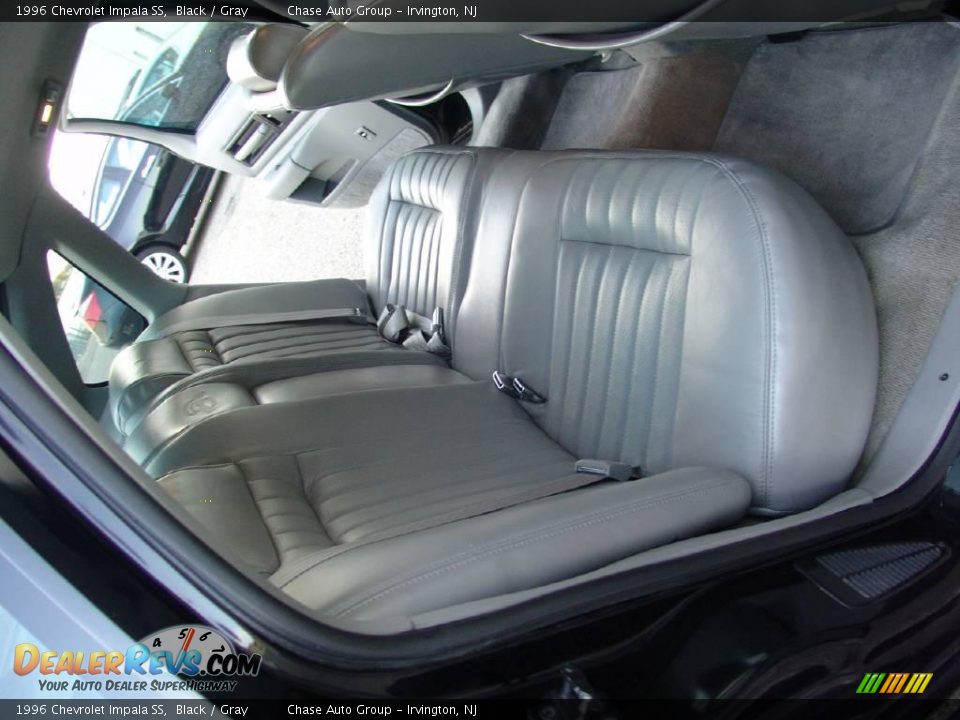 1996 Chevrolet Impala SS Black / Gray Photo #24