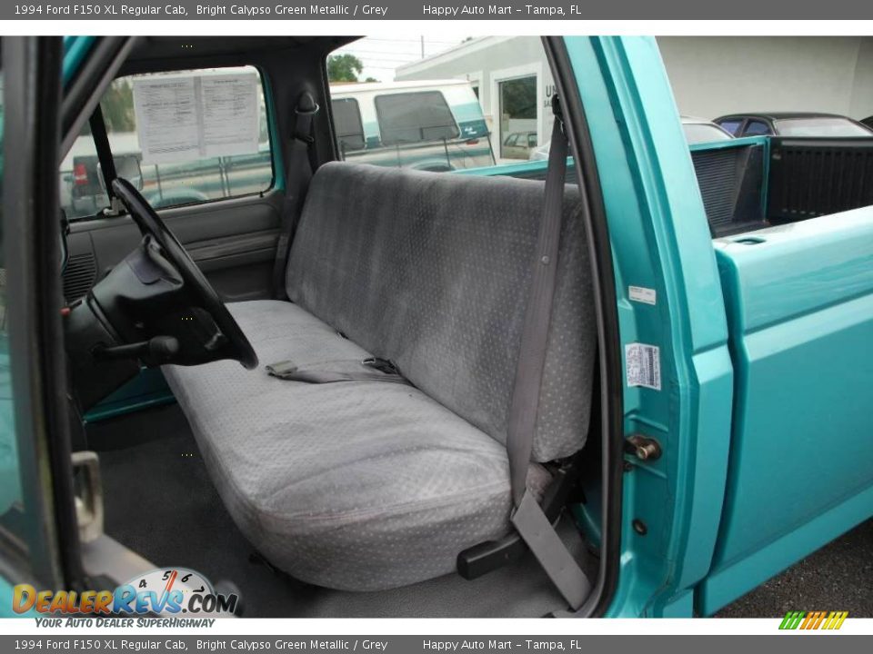 1994 Ford F150 XL Regular Cab Bright Calypso Green Metallic / Grey Photo #16