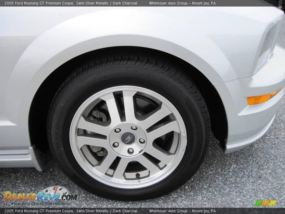 2005 Ford Mustang GT Premium Coupe Satin Silver Metallic / Dark Charcoal Photo #4