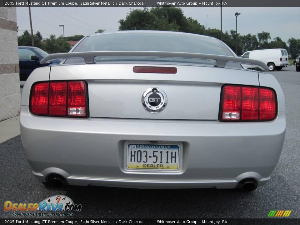 2005 Ford Mustang GT Premium Coupe Satin Silver Metallic / Dark Charcoal Photo #7
