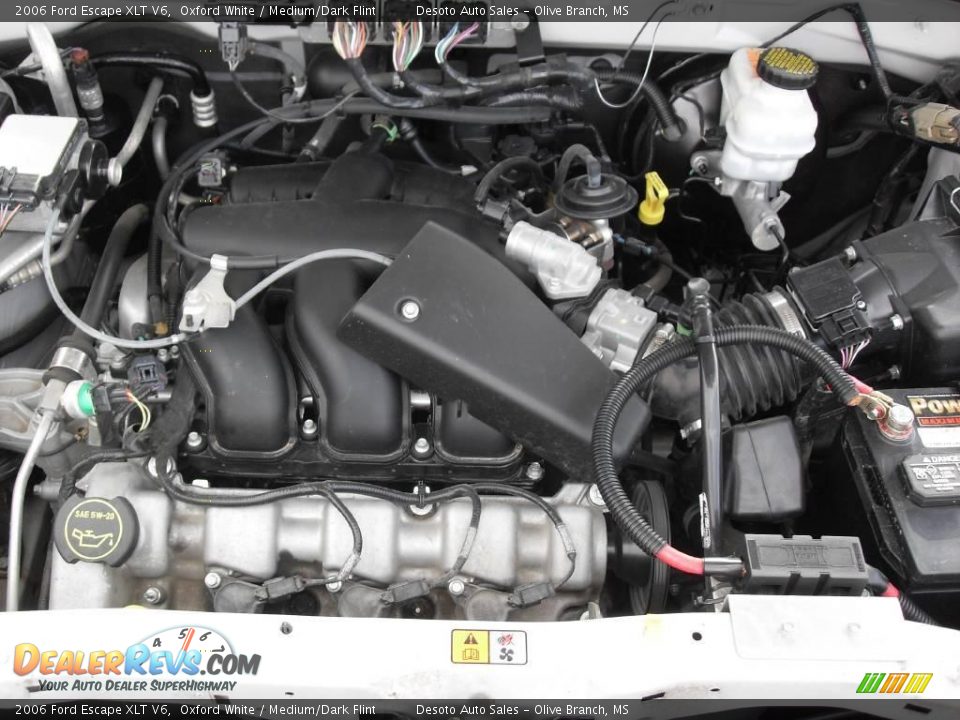 2006 Ford Escape XLT V6 Oxford White / Medium/Dark Flint Photo #18